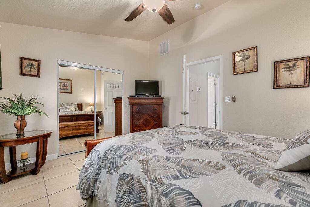 Walk To The Beach And Restaurants! - Coconut Villa'S Suite 2 St. Pete Beach Eksteriør bilde